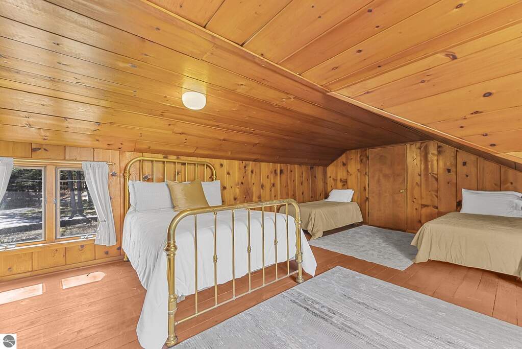 3 Bedroom Single Family Home/House's Image 43