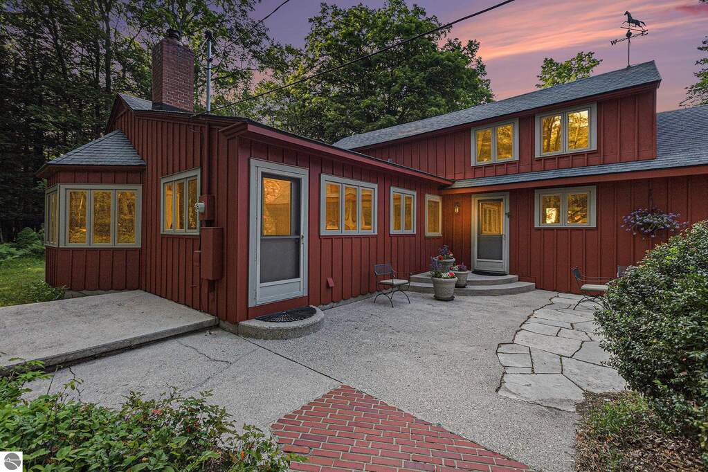 3 Bedroom Single Family Home/House's Image 53