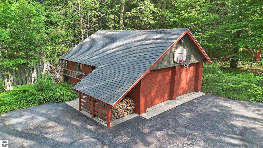 3 Bedroom Single Family Home/House's Image 54