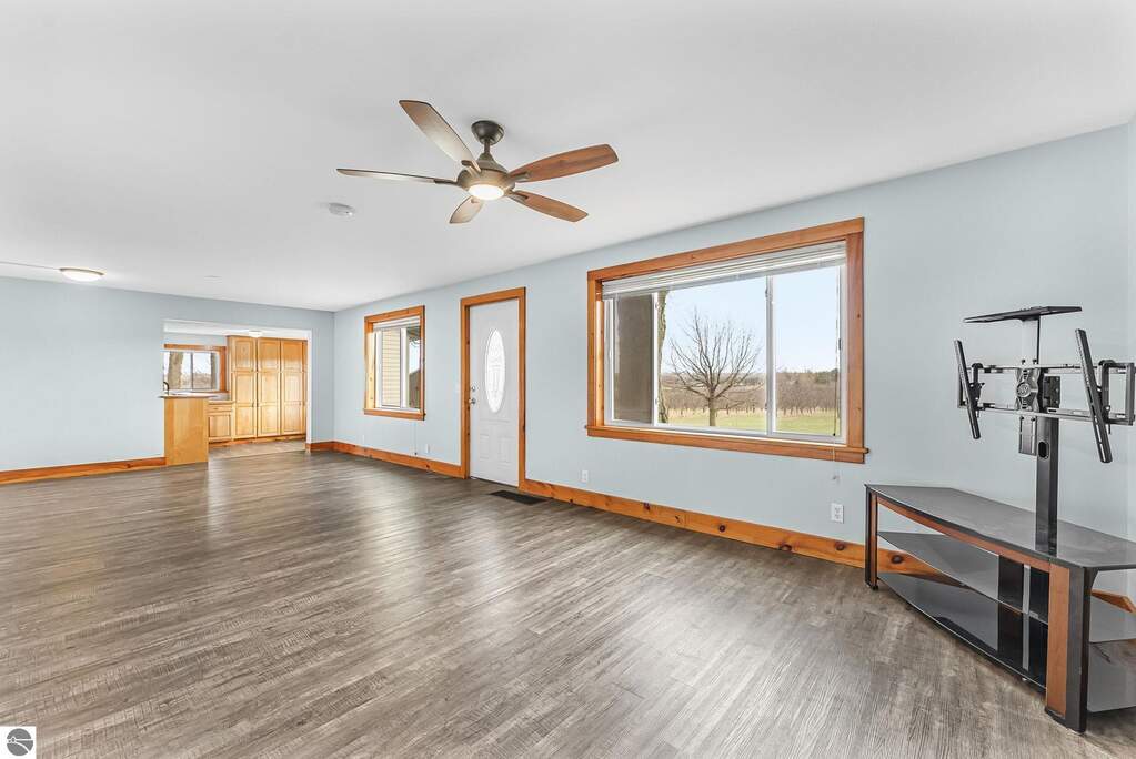 Land/Vacant Land's Image 76