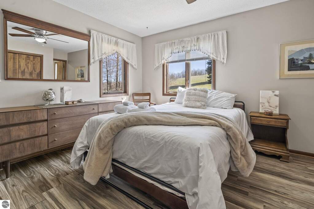 4 Bedroom Single Family Home/House's Image 21