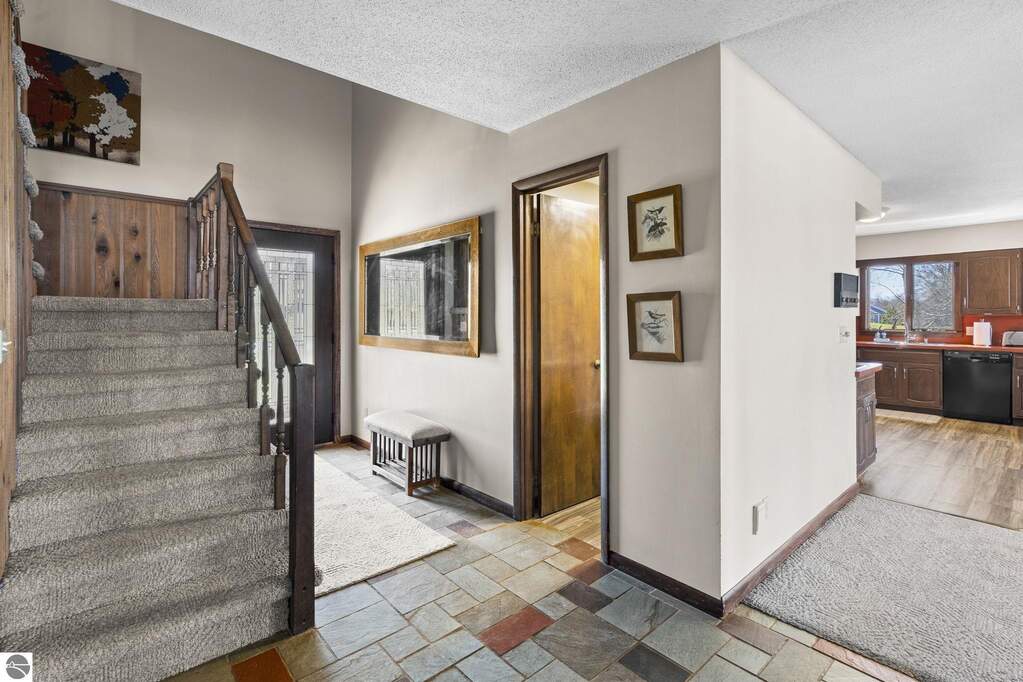 4 Bedroom Single Family Home/House's Image 27
