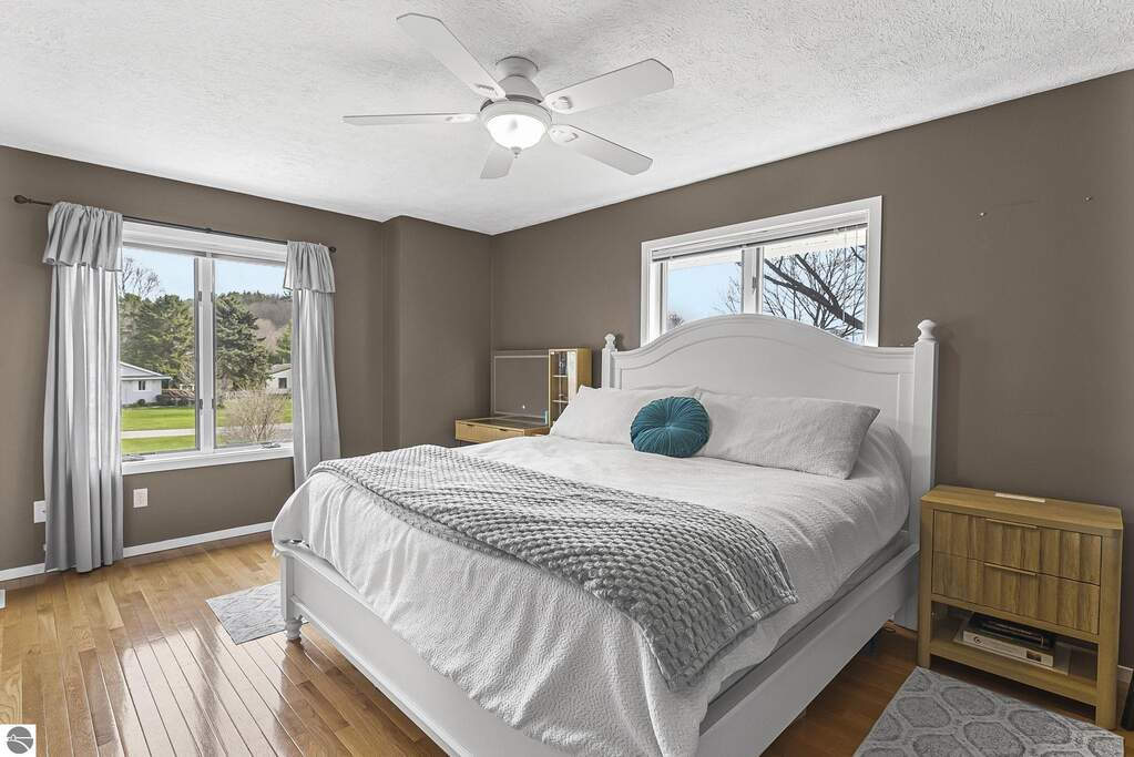 4 Bedroom Single Family Home/House's Image 13
