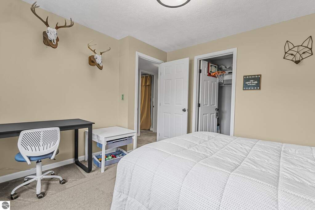 4 Bedroom Single Family Home/House's Image 30
