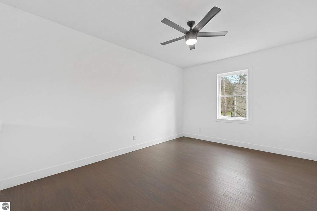 3 Bedroom Single Family Home/House's Image 11