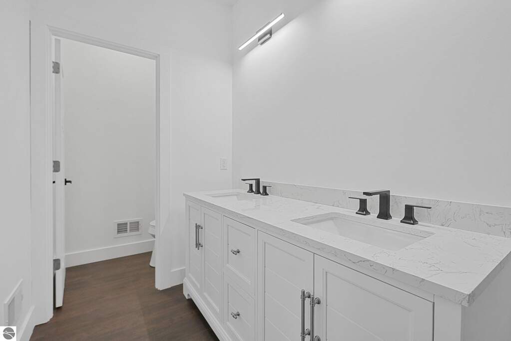 3 Bedroom Single Family Home/House's Image 17