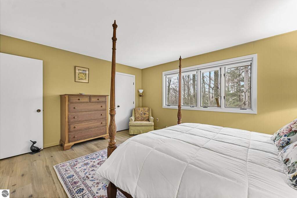 4 Bedroom Single Family Home/House's Image 40