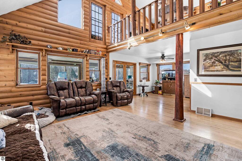 2 Bedroom Single Family Home/House's Image 14