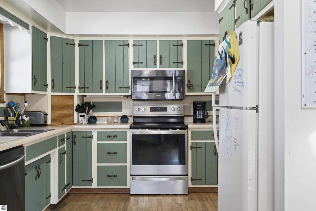 2 Bedroom Single Family Home/House's Image 20