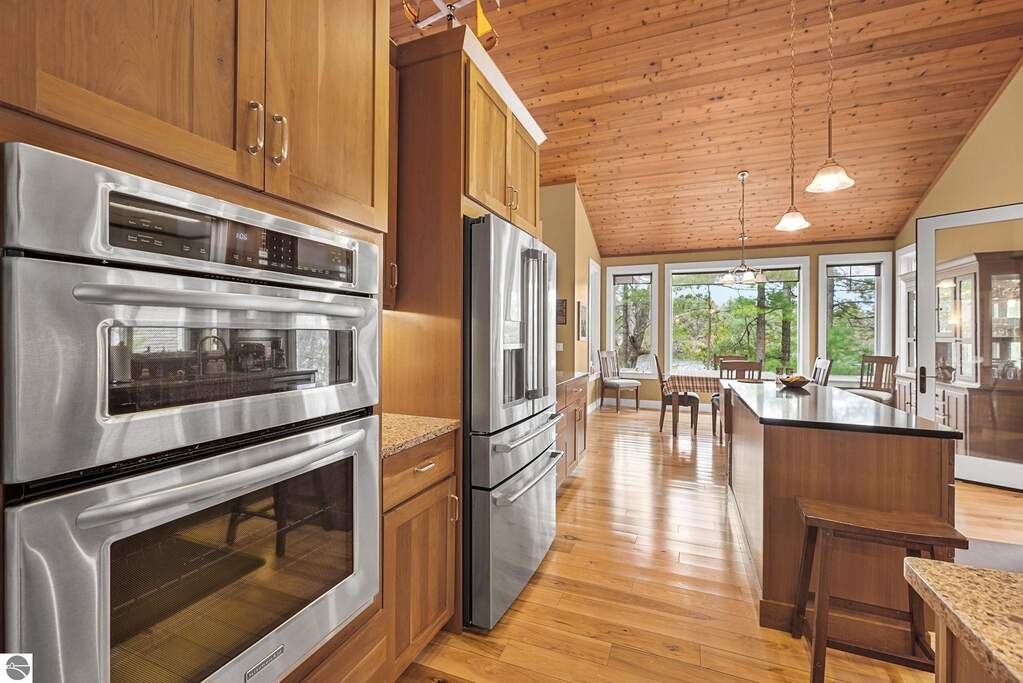 4 Bedroom Single Family Home/House's Image 20