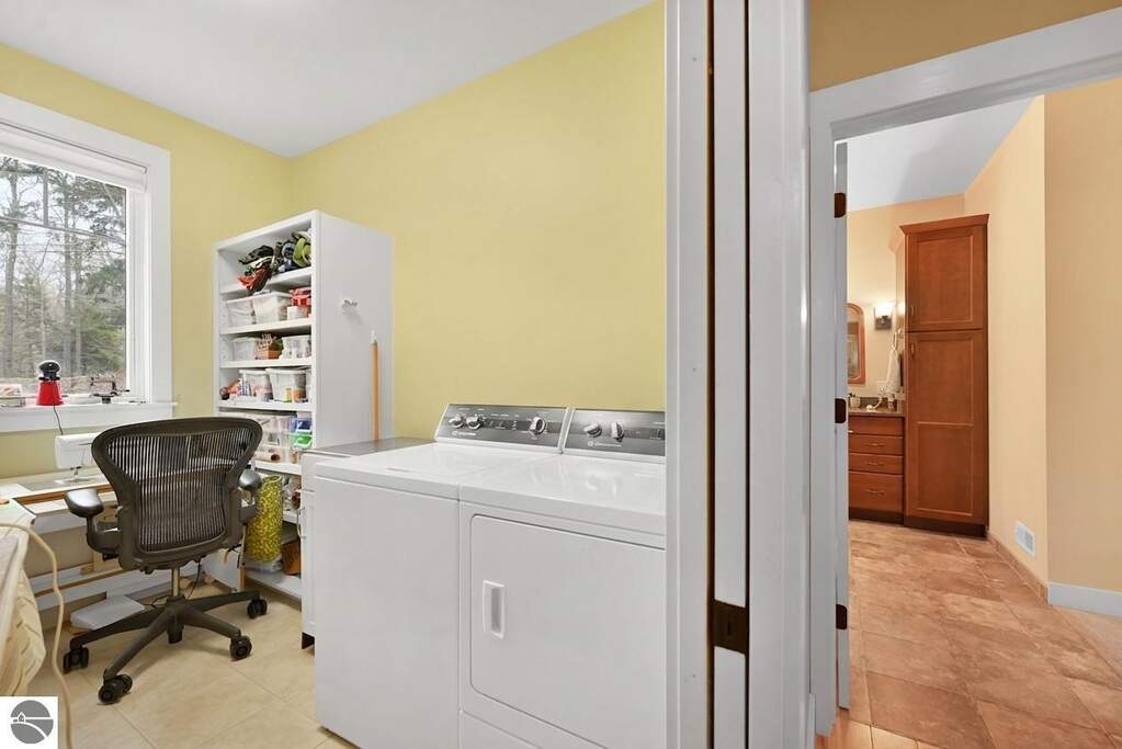 4 Bedroom Single Family Home/House's Image 28