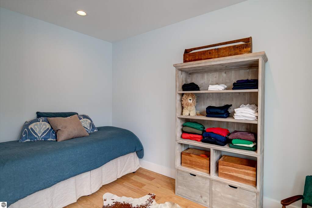 4 Bedroom Single Family Home/House's Image 13