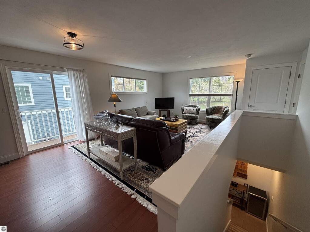 3 Bedroom Apartment/Flat's Image 3
