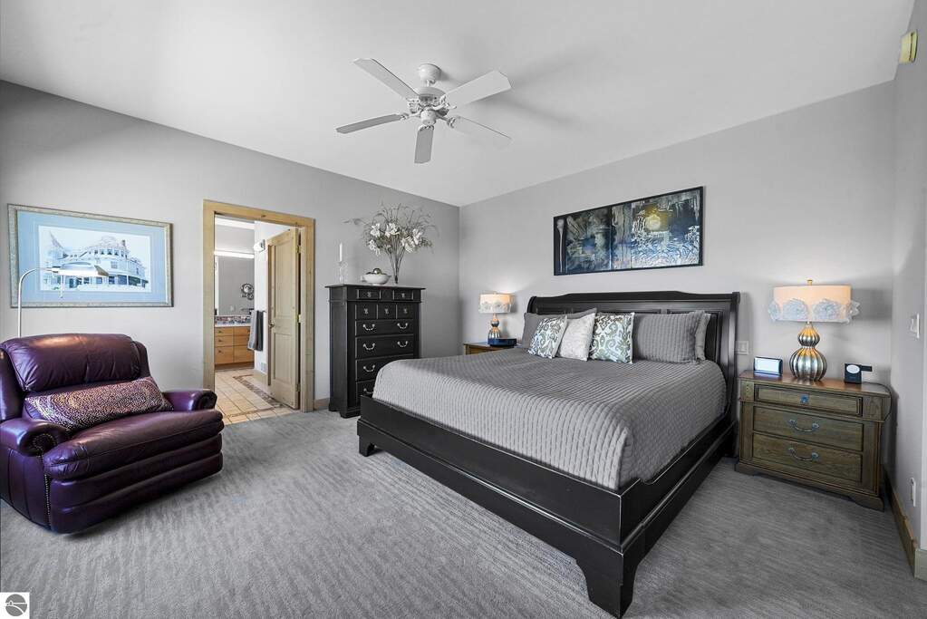4 Bedroom Single Family Home/House's Image 33