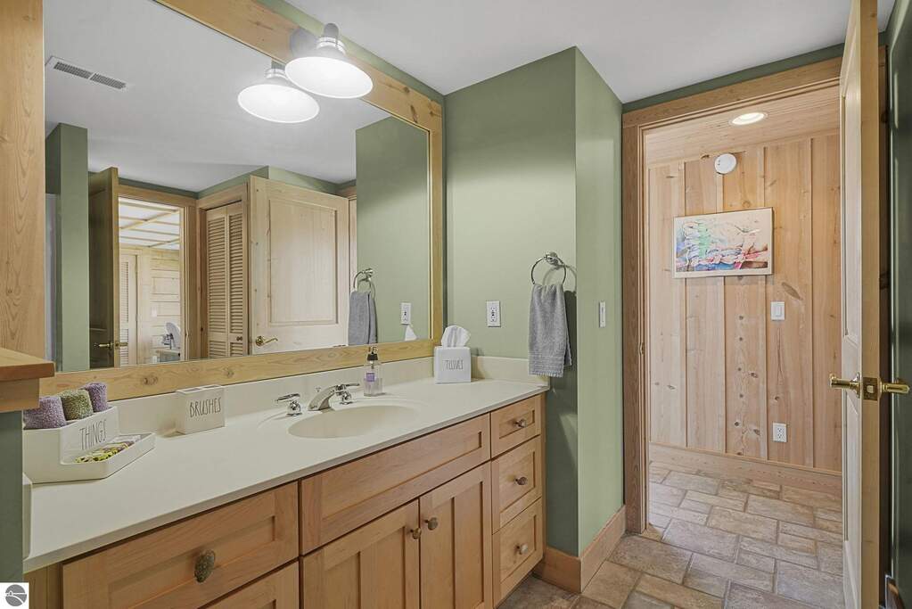 4 Bedroom Single Family Home/House's Image 58