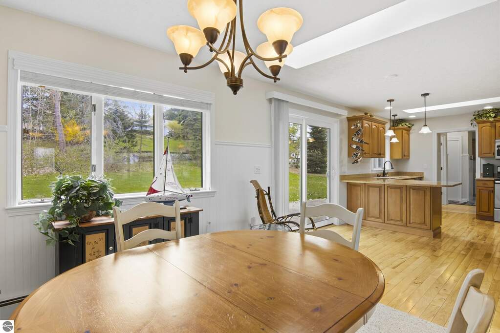 3 Bedroom Single Family Home/House's Image 7