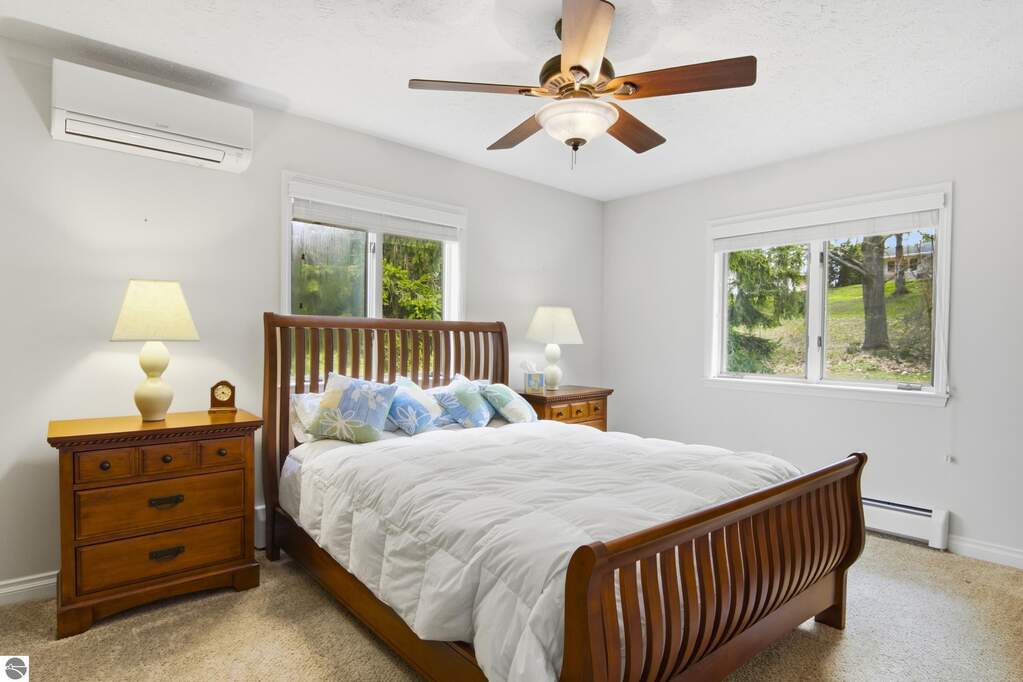 3 Bedroom Single Family Home/House's Image 23