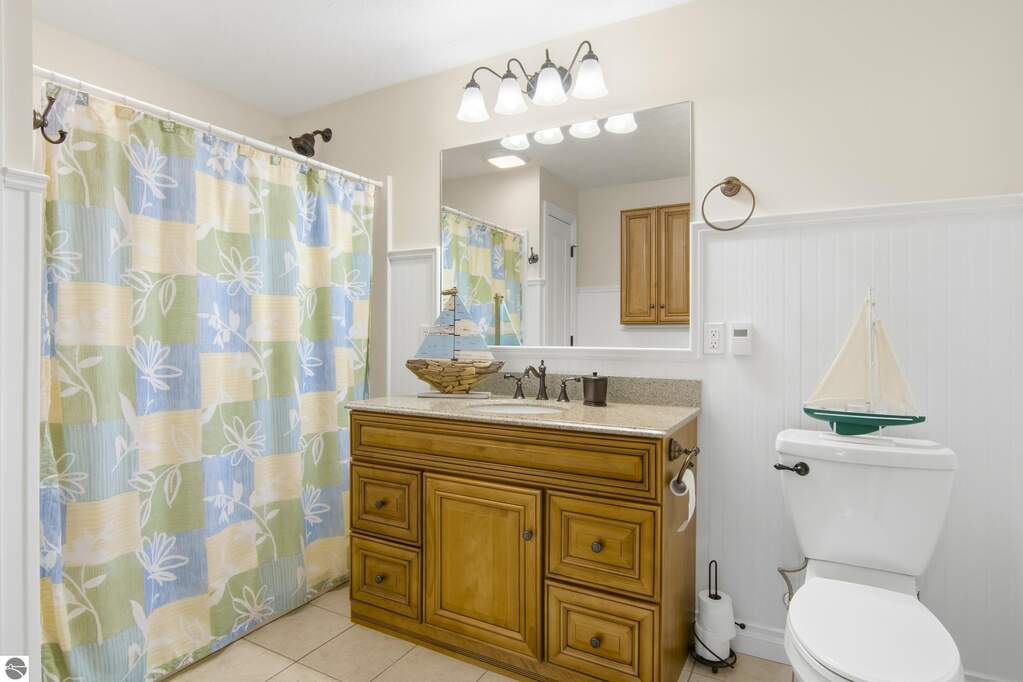 3 Bedroom Single Family Home/House's Image 28