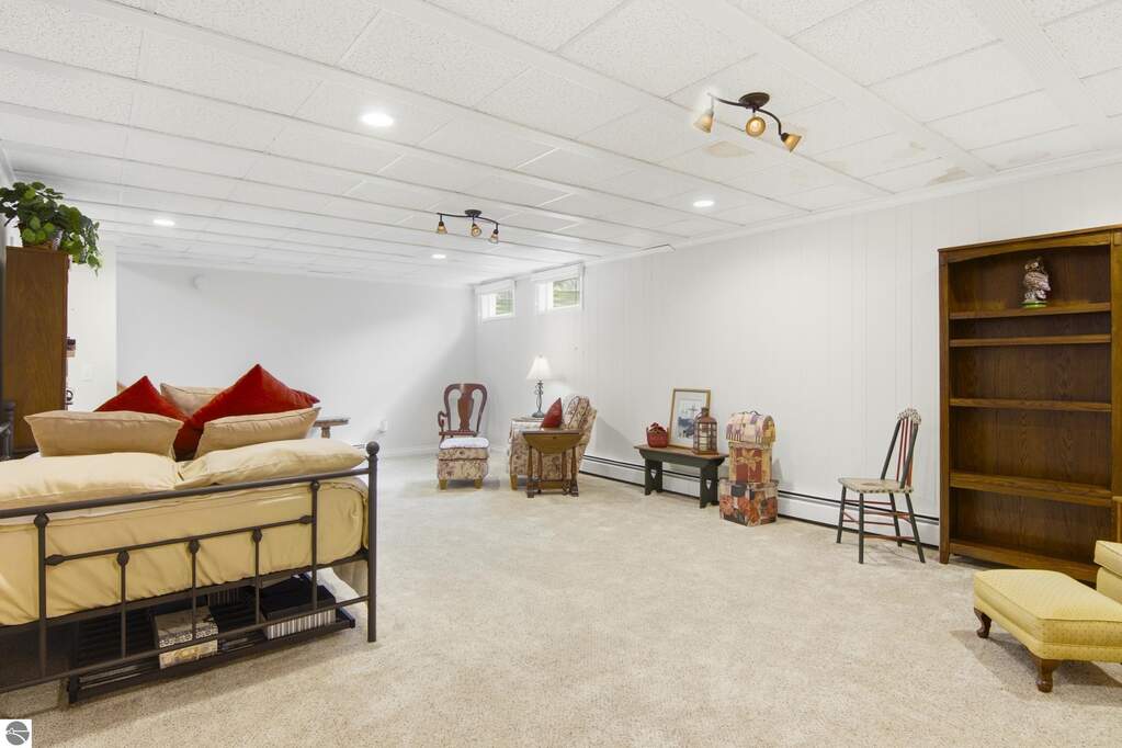 3 Bedroom Single Family Home/House's Image 31