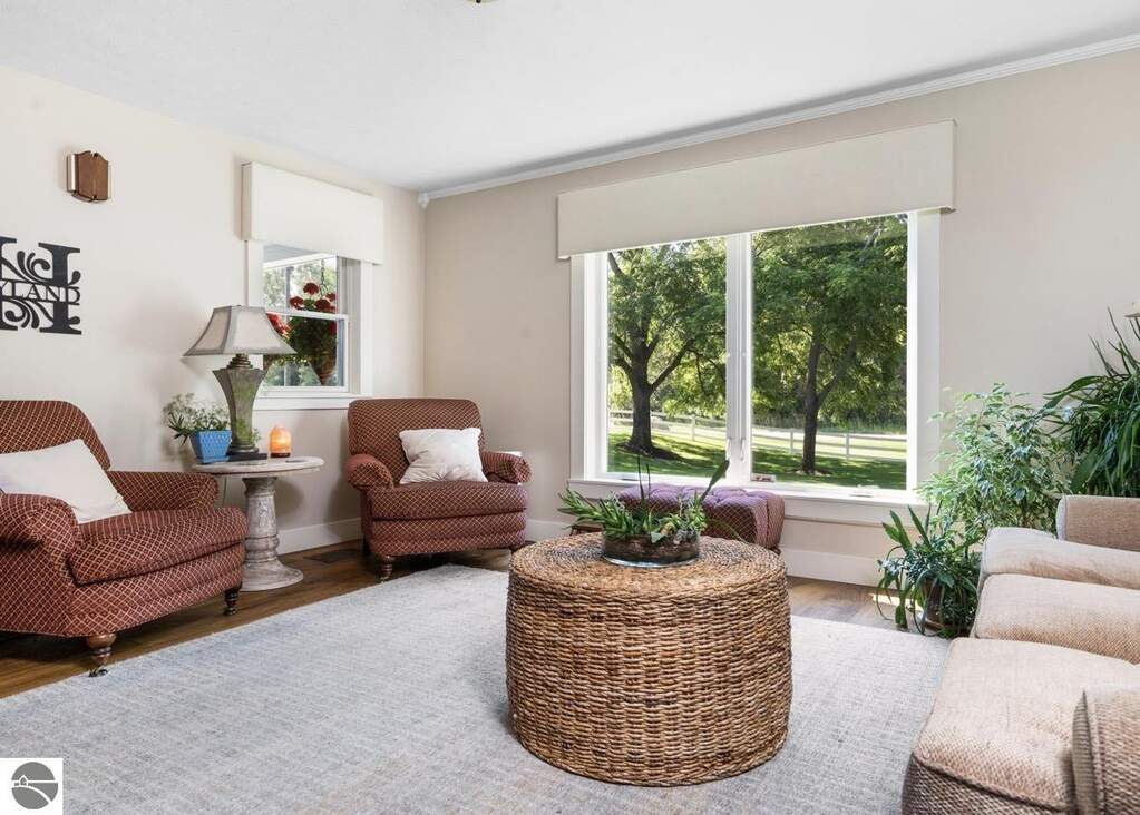 4 Bedroom Single Family Home/House's Image 18