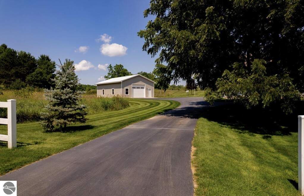 4 Bedroom Single Family Home/House's Image 78