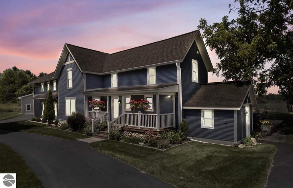 4 Bedroom Single Family Home/House's Image 82