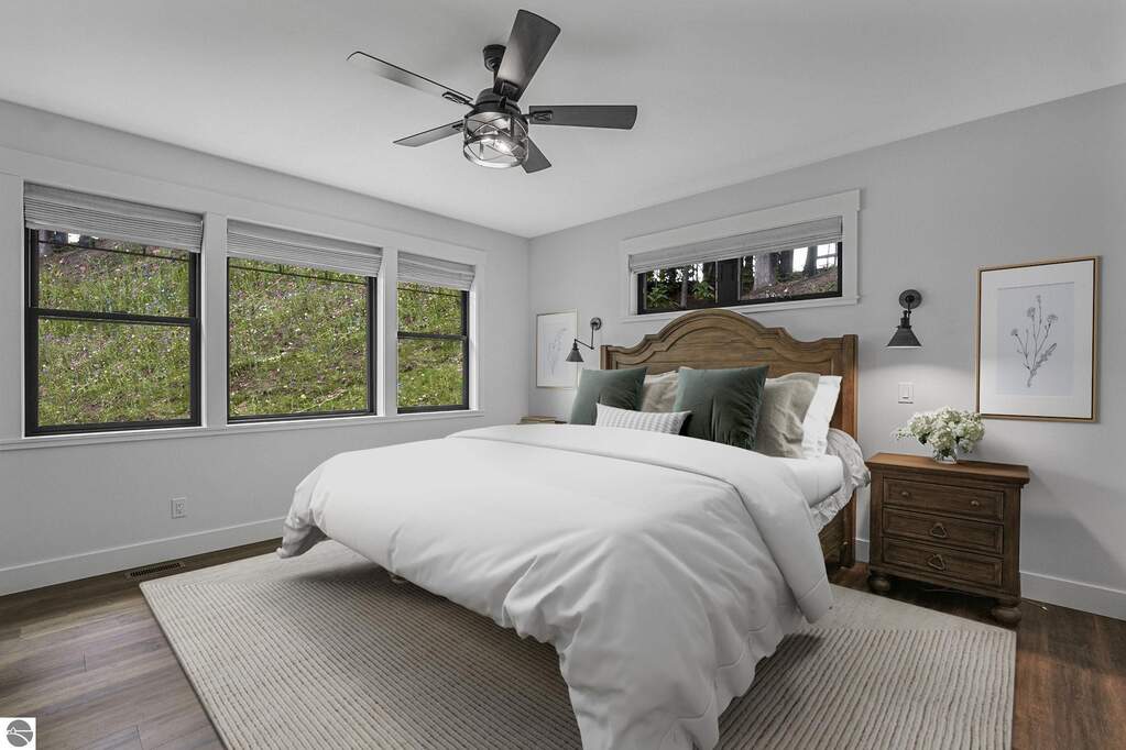 5 Bedroom Single Family Home/House's Image 18