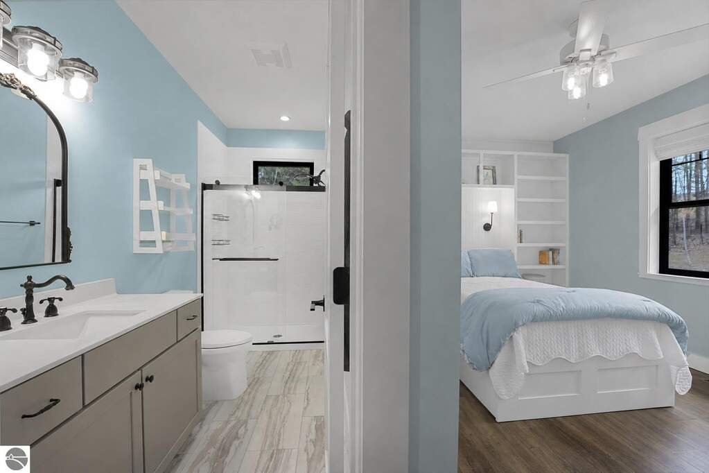 5 Bedroom Single Family Home/House's Image 35