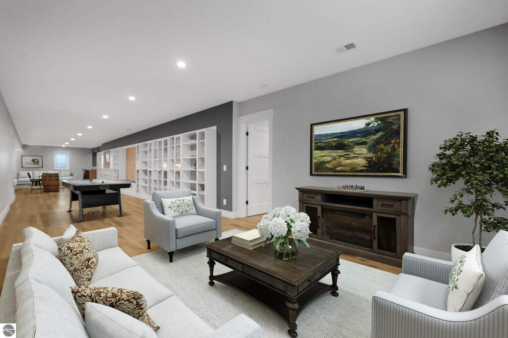 5 Bedroom Single Family Home/House's Image 48