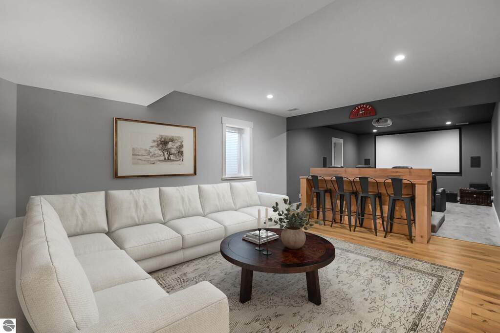5 Bedroom Single Family Home/House's Image 51