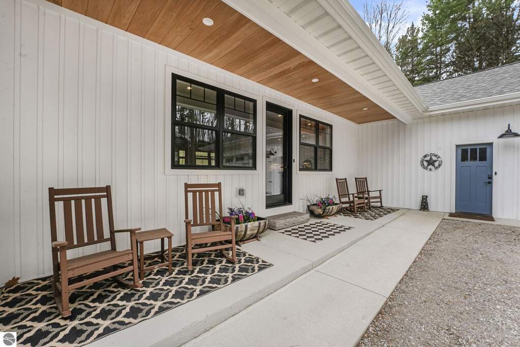 5 Bedroom Single Family Home/House's Image 69
