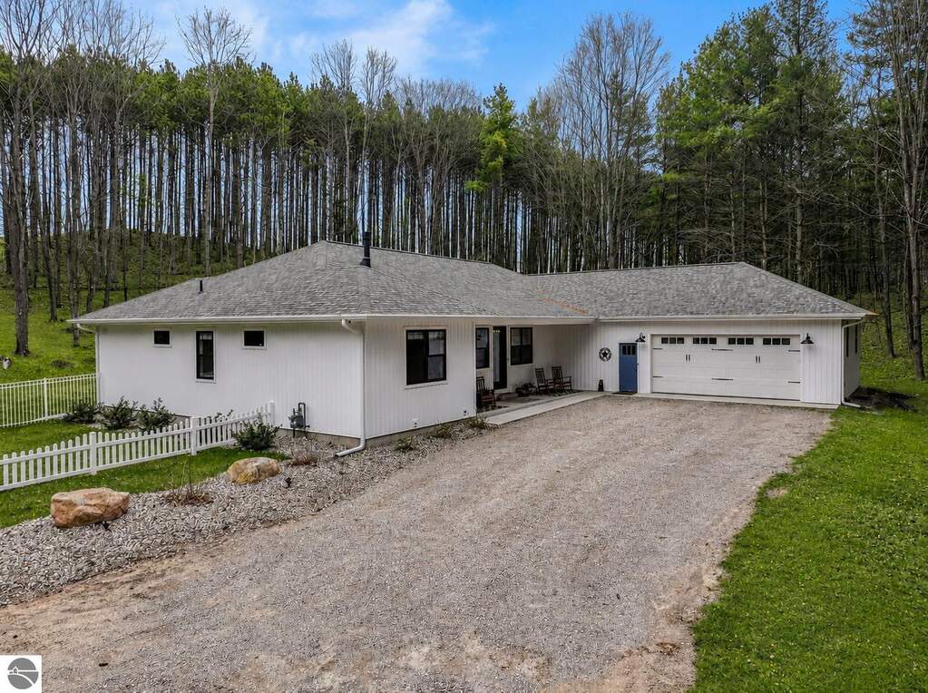 5 Bedroom Single Family Home/House's Image 71