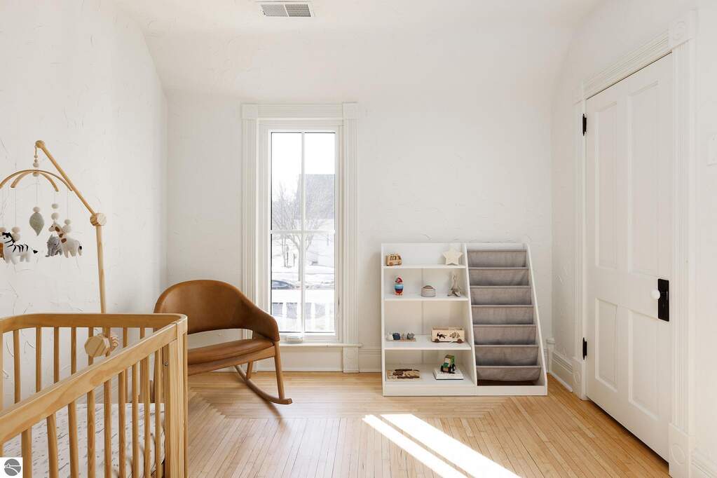5 Bedroom Single Family Home/House's Image 51