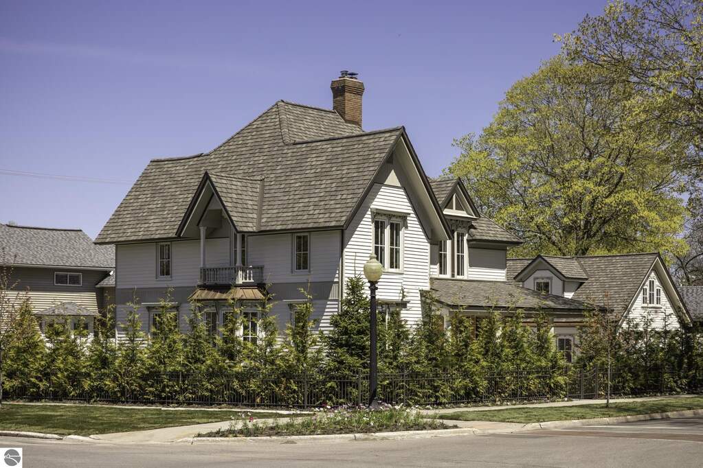 5 Bedroom Single Family Home/House's Image 71