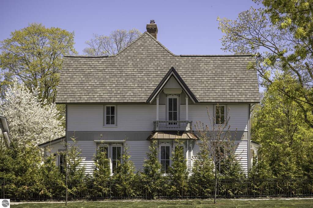 5 Bedroom Single Family Home/House's Image 72