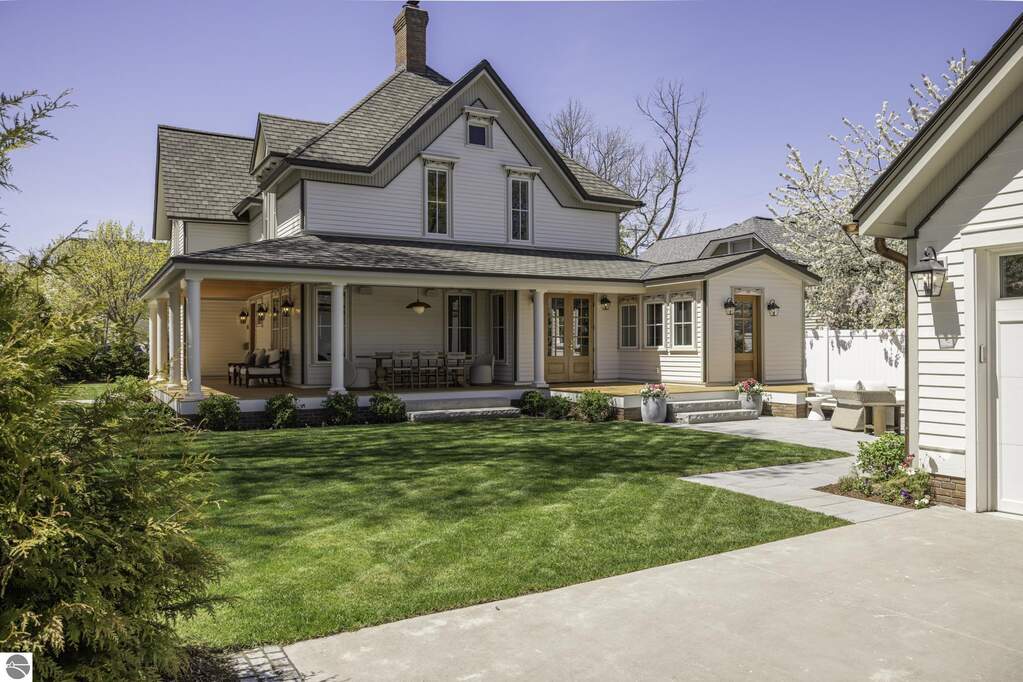 5 Bedroom Single Family Home/House's Image 73