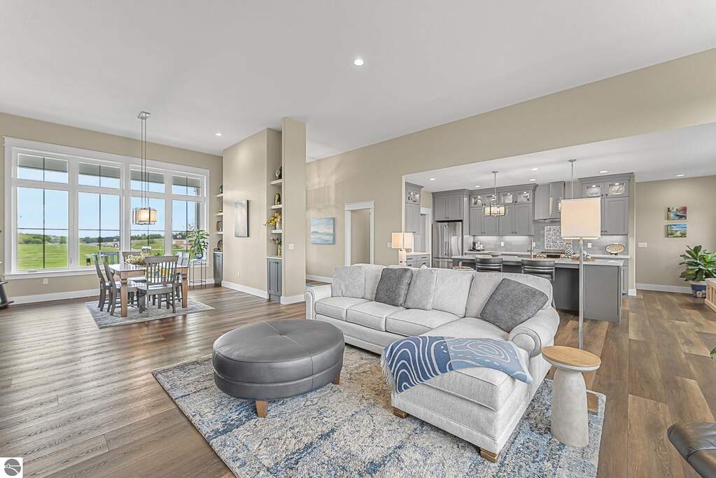 3 Bedroom Single Family Home/House's Image 13