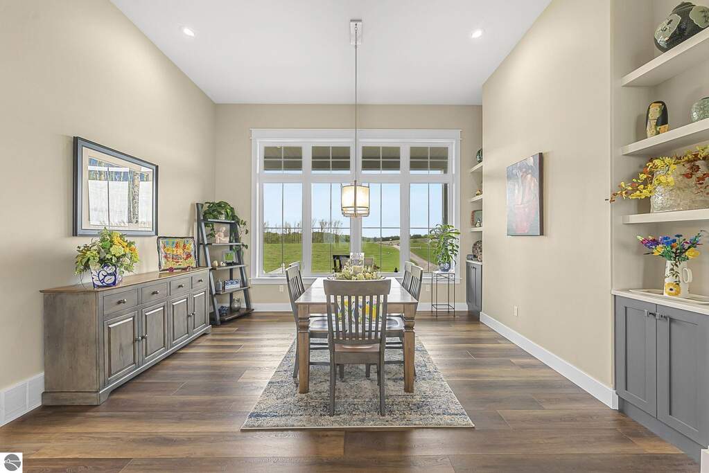 3 Bedroom Single Family Home/House's Image 16