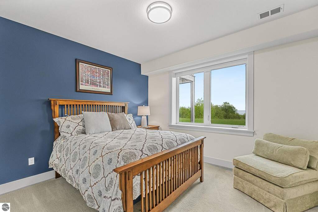 3 Bedroom Single Family Home/House's Image 48