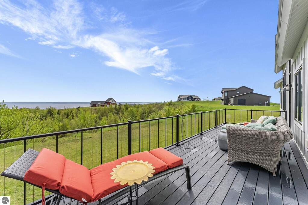 3 Bedroom Single Family Home/House's Image 63