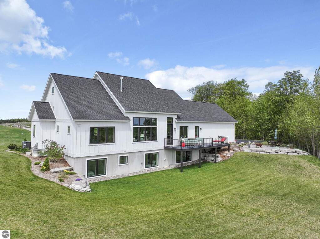 3 Bedroom Single Family Home/House's Image 66