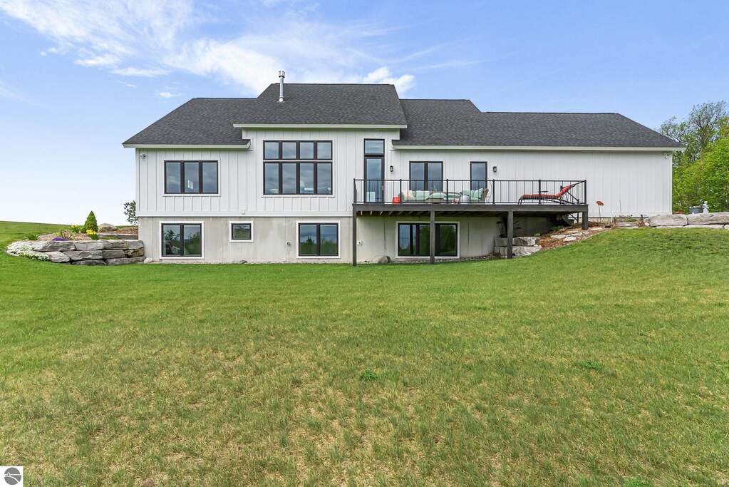 3 Bedroom Single Family Home/House's Image 70