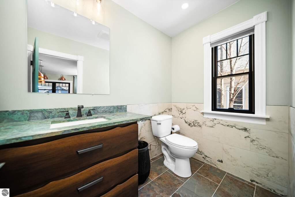 3 Bedroom Single Family Home/House's Image 12