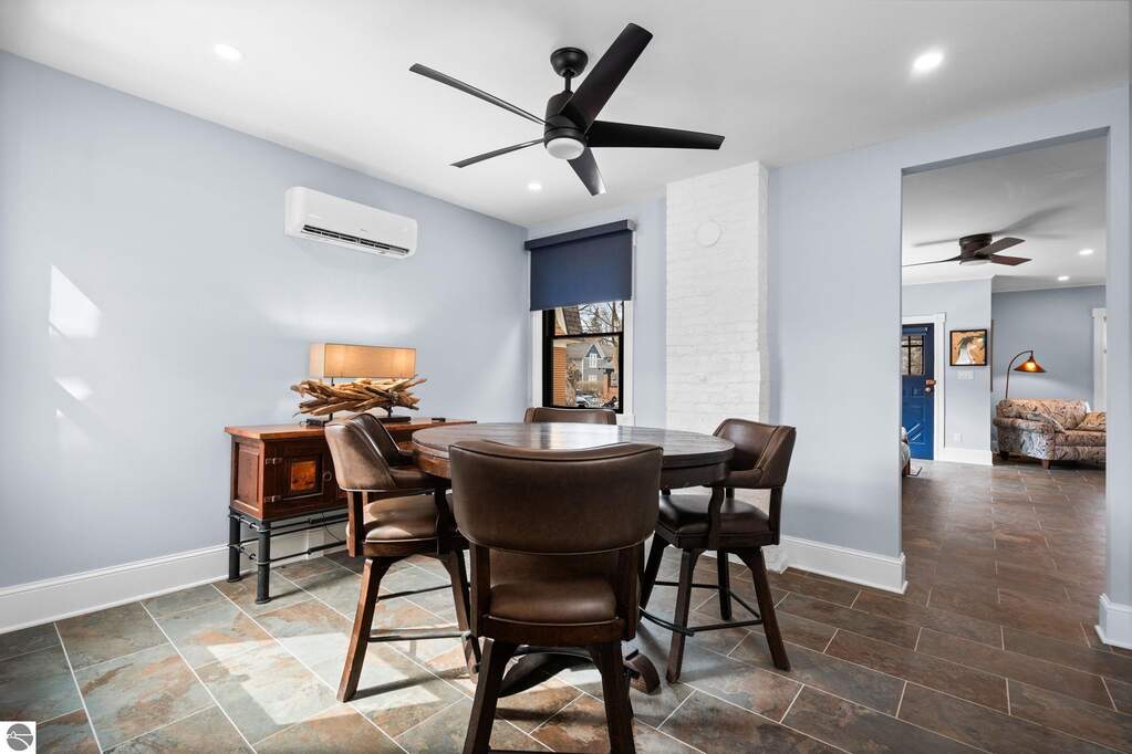 3 Bedroom Single Family Home/House's Image 17