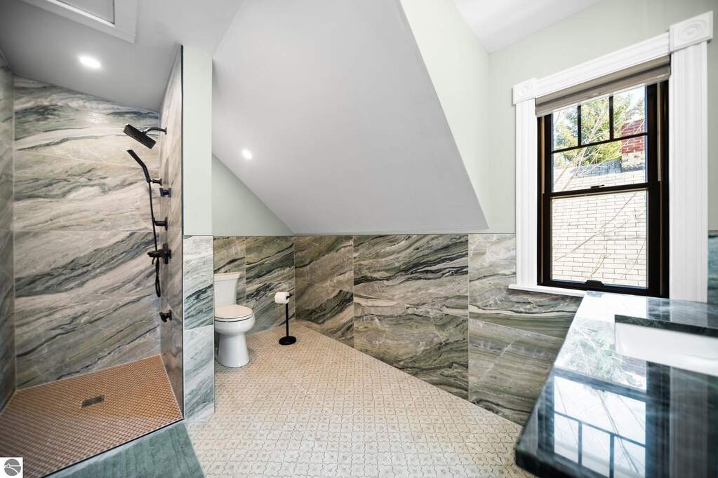 3 Bedroom Single Family Home/House's Image 25