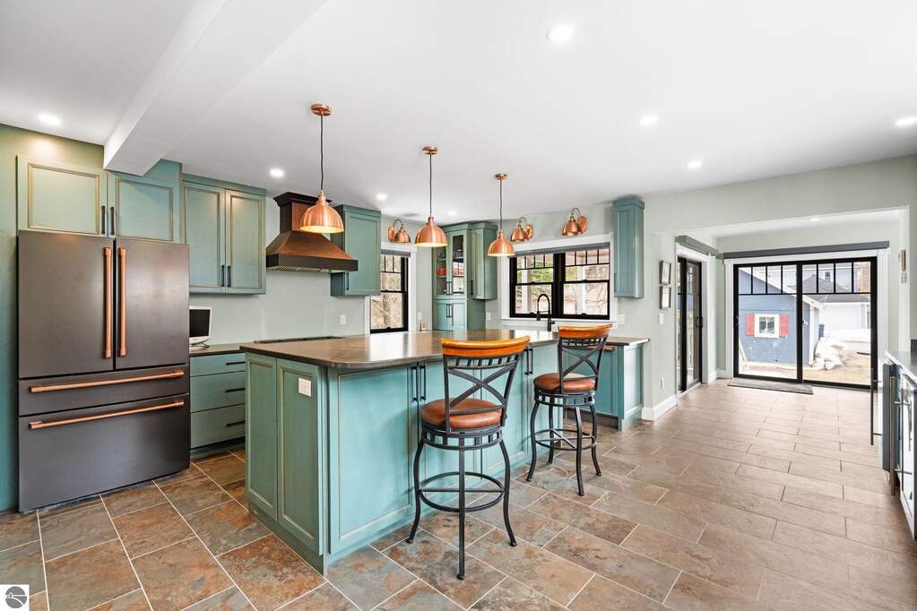 3 Bedroom Single Family Home/House's Image 4