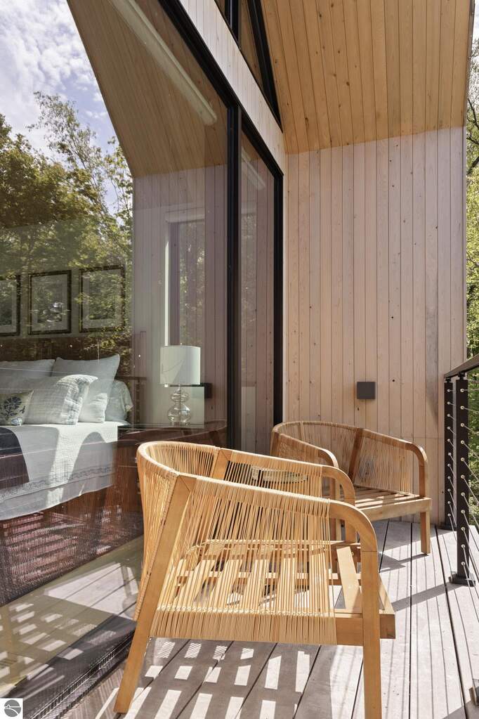 5 Bedroom Single Family Home/House's Image 34