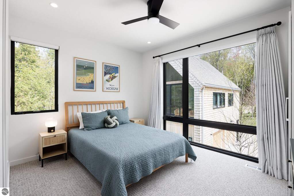 5 Bedroom Single Family Home/House's Image 45