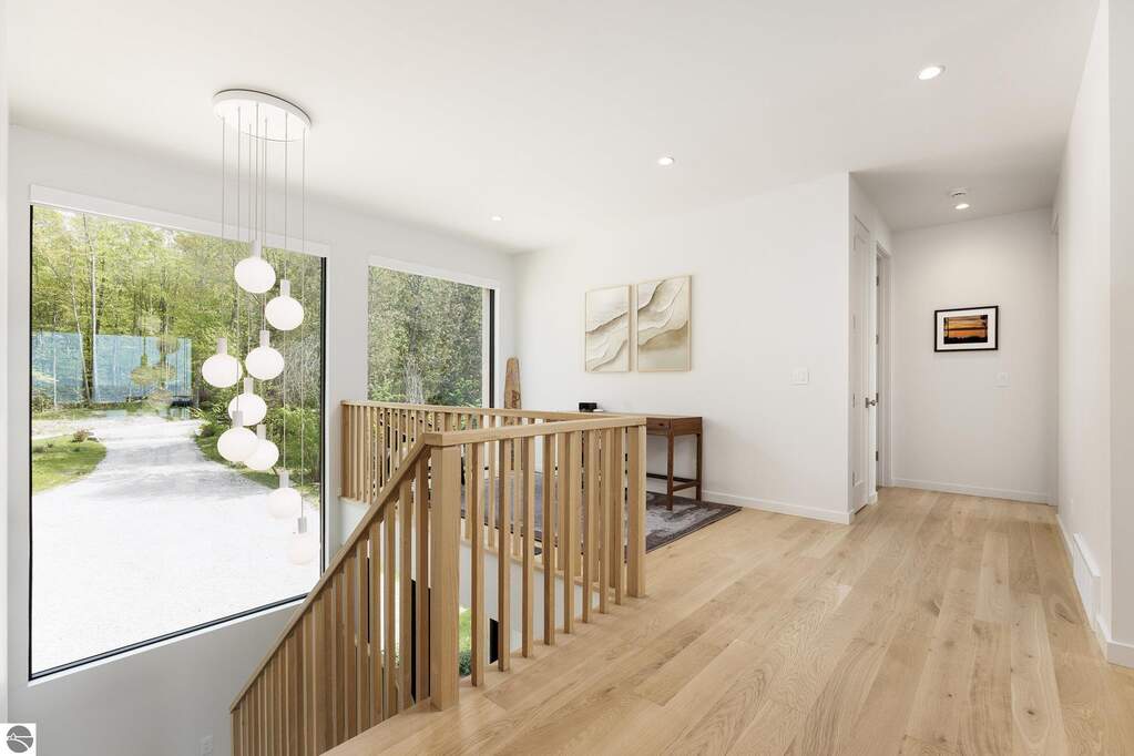 5 Bedroom Single Family Home/House's Image 53
