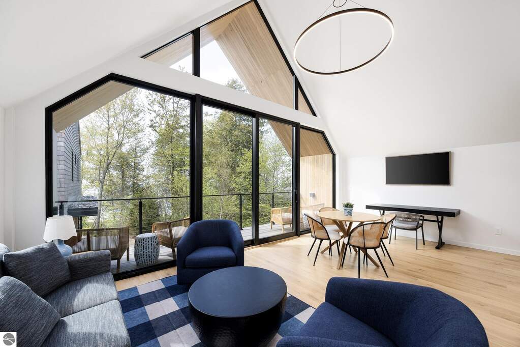 5 Bedroom Single Family Home/House's Image 67